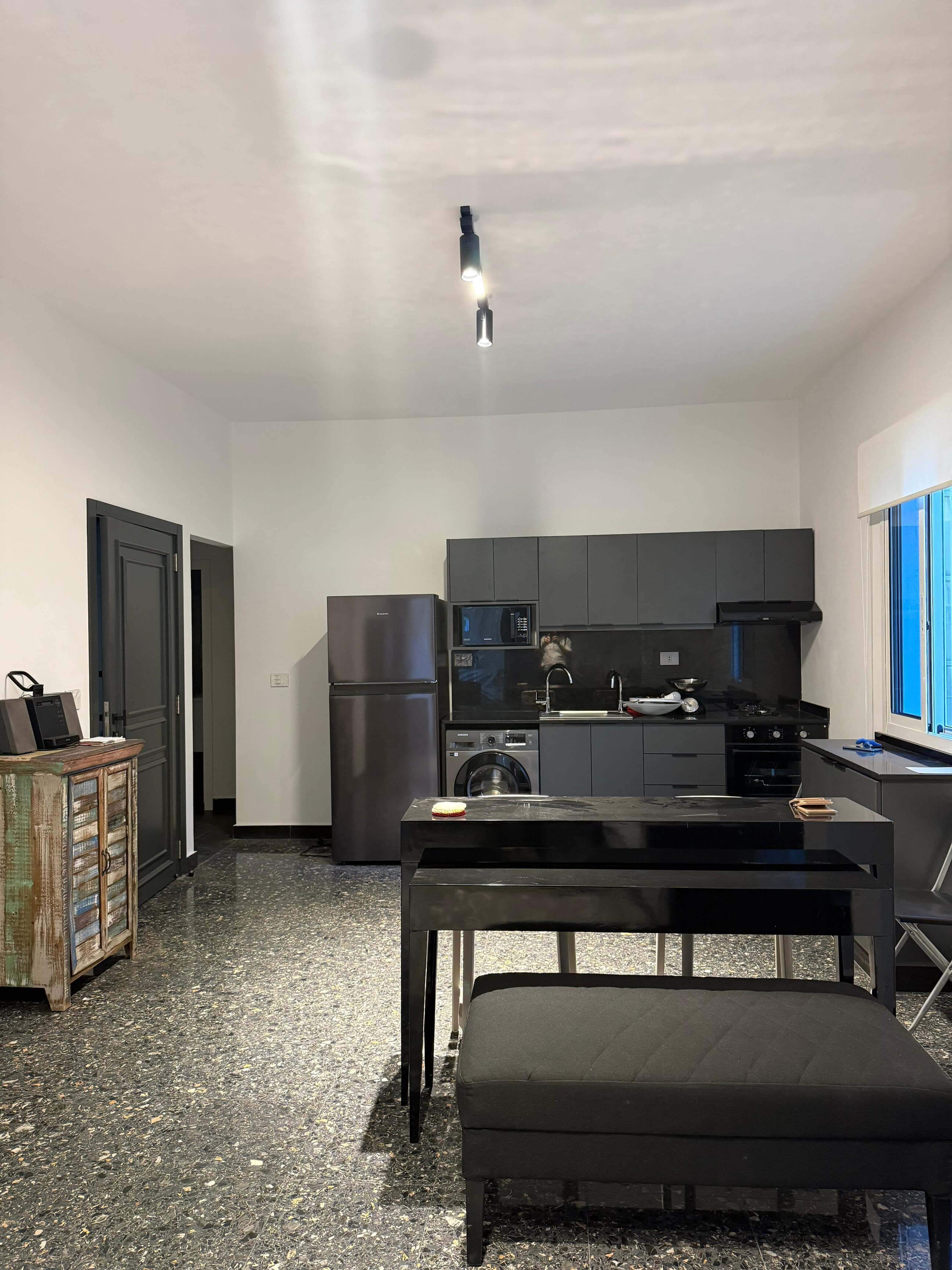 Apartment for rent in Achrafieh Sayde